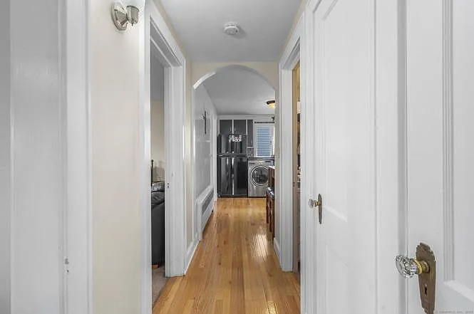 403 Nott St — Photo 7