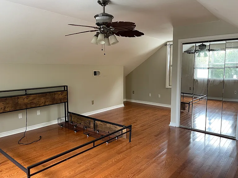 1718 E Cervantes St — Photo 22