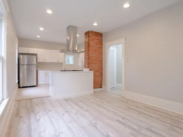 1306 Belle Ave, Lakewood, OH 44107