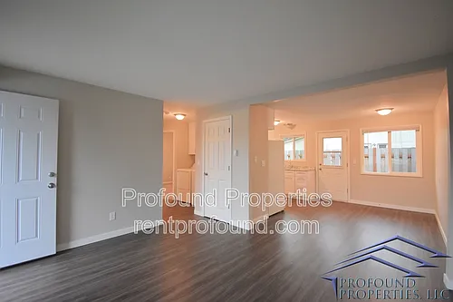 742 SE 13th Ave #B Photo 1 742 SE 13th Ave #B Photo 1