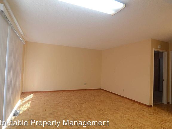 4th image of 4557 Delores Dr