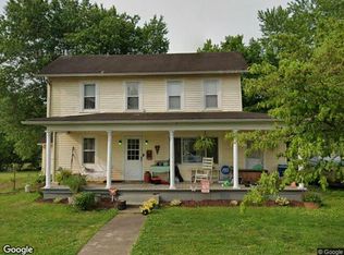 223 W 9th St, Williamstown, WV 26187
