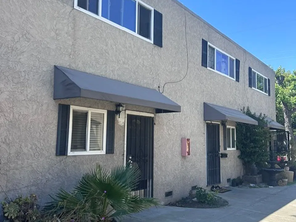 2237 Hillsborough Ct
