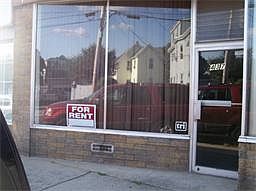 2nd image of 437 Charles St