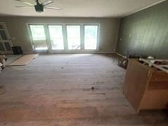 3rd image of 273 Butler Farm Rd