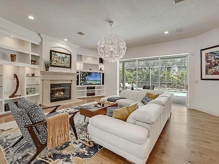 1725 Bonita Ct — Photo 10