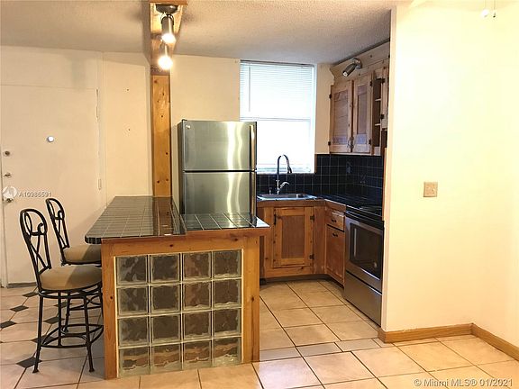 2nd image of 1801 S Treasure Dr APT 323