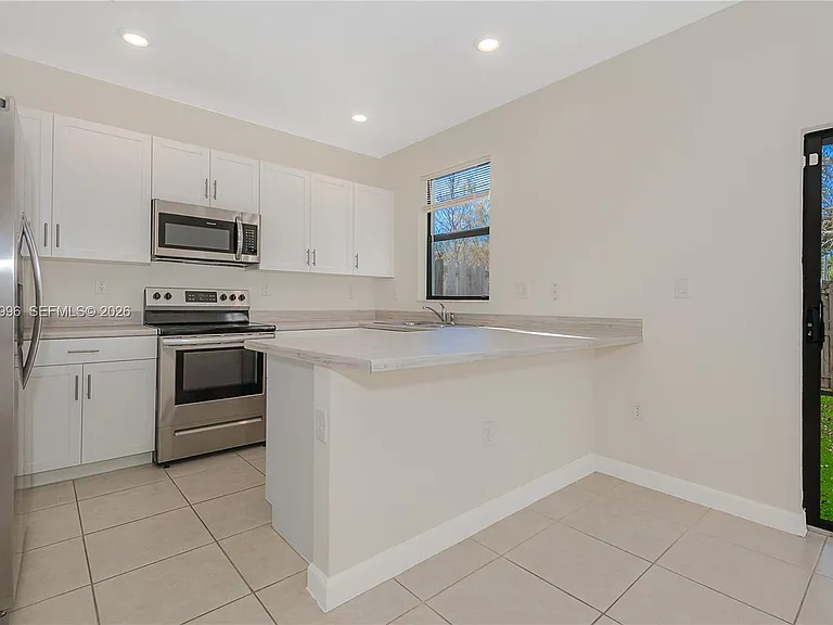 14732 SW 181st Ter — Photo 17