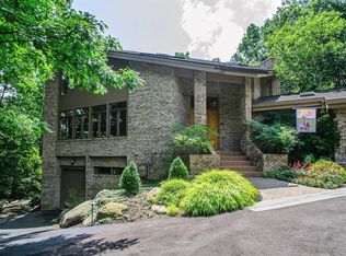 1932 Valleyview Dr, Ann Arbor, MI 48105