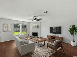 380 Apricot Dr, Kyle, TX 78640