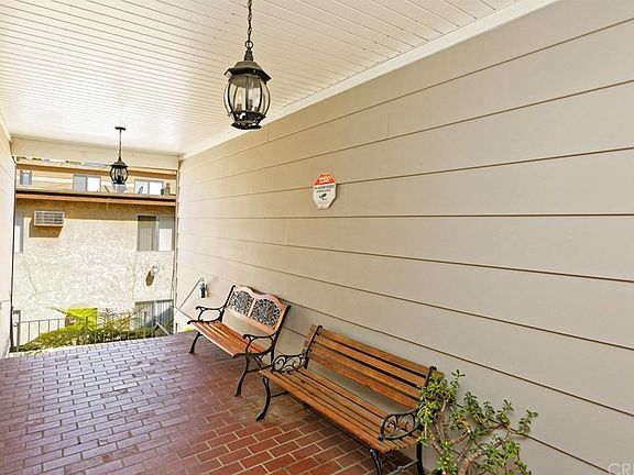 5th image of 14253 Burbank Blvd #2