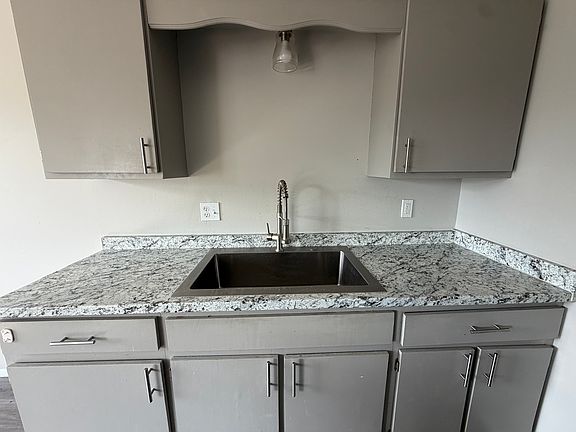 3rd image of 44 E Willow St #12