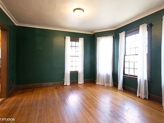 5th image of 5220 W Cuyler Ave