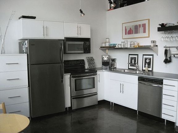 2nd image of 500 Robert St #504
