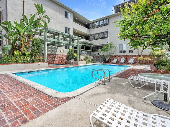 4th image of 339 S Catalina Ave APT 212