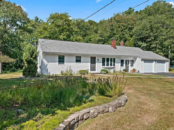69 Dwelley St, Pembroke, MA 02359