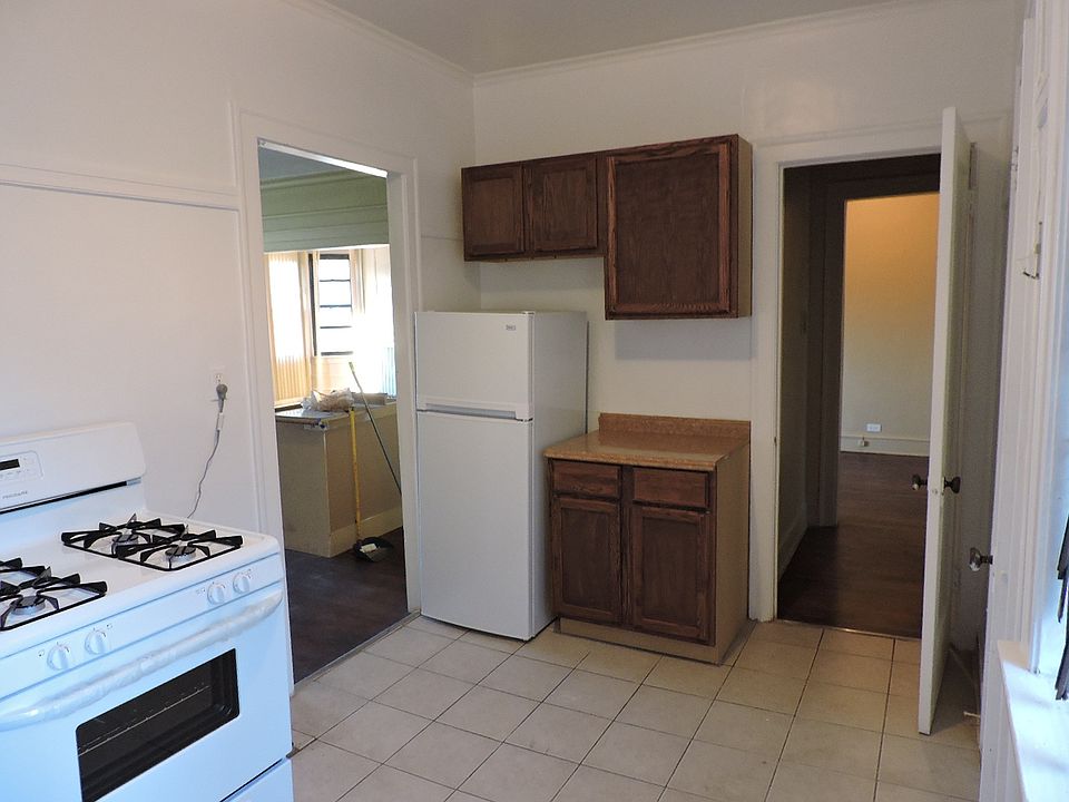 2nd image of 7201 S Euclid Ave