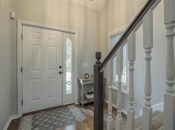 5th image of 8211 NW Bradford Ct