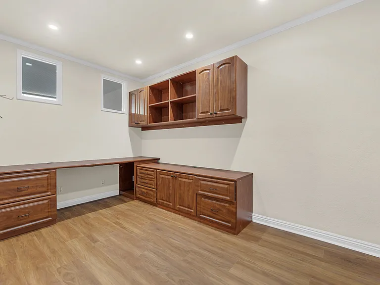 14234 Dickens St #3 — Photo 32