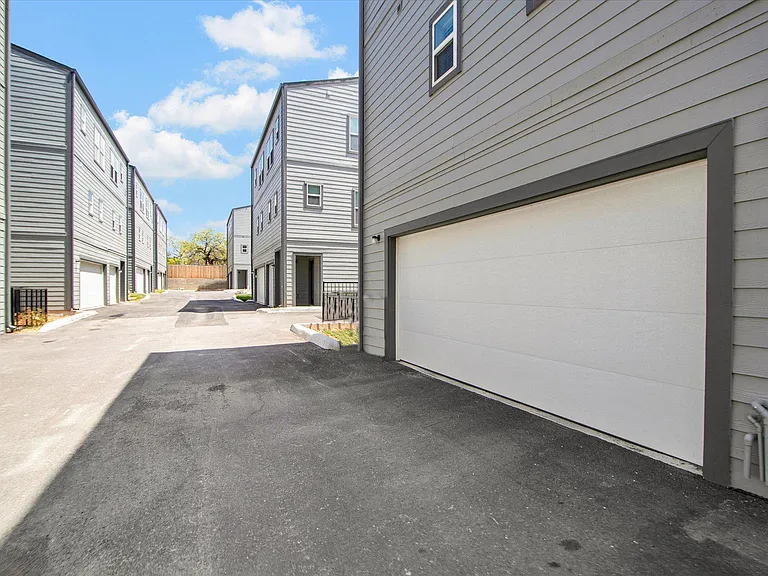 302 Tendick St #1103 — Photo 32