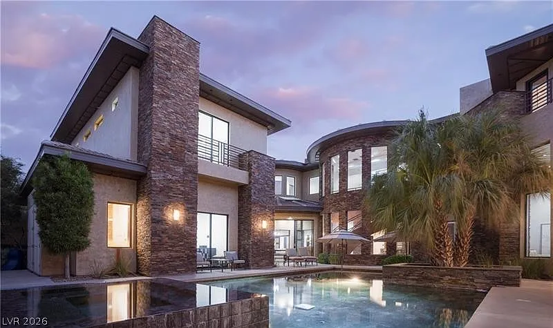 17 Soaring Bird Ct