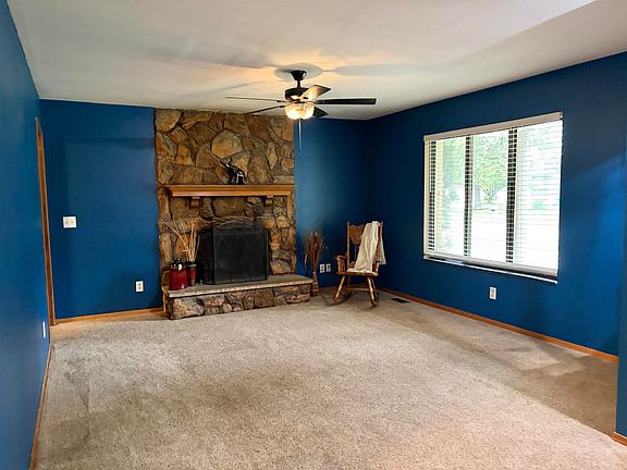 5th image of 3307 Brookdale Rd