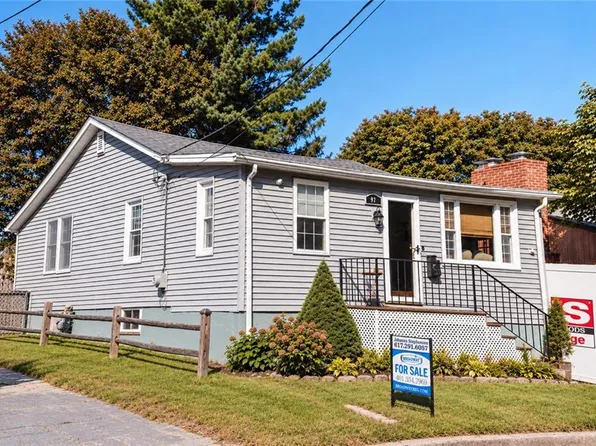 97 Spring Ave, Barrington, RI 02806