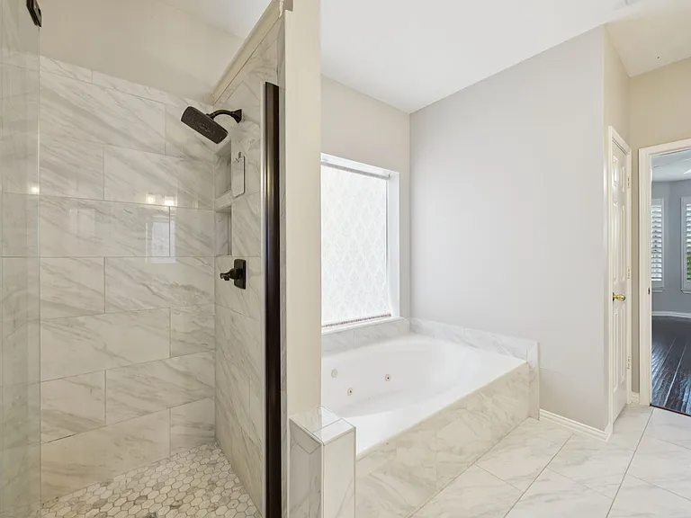 3201 Kent Dr — Photo 15