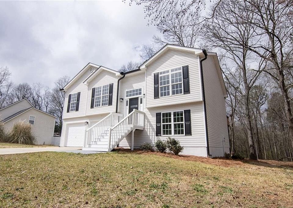 1st image of 824 Eastmont Rd