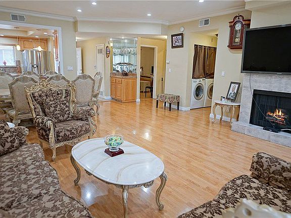 5th image of 6828 Laurel Canyon Blvd Unit 101