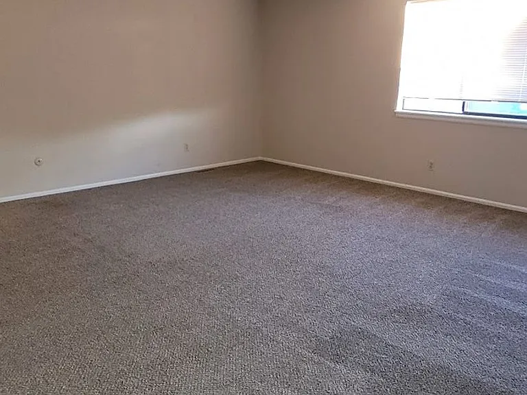 1062 S Yampa St — Photo 15