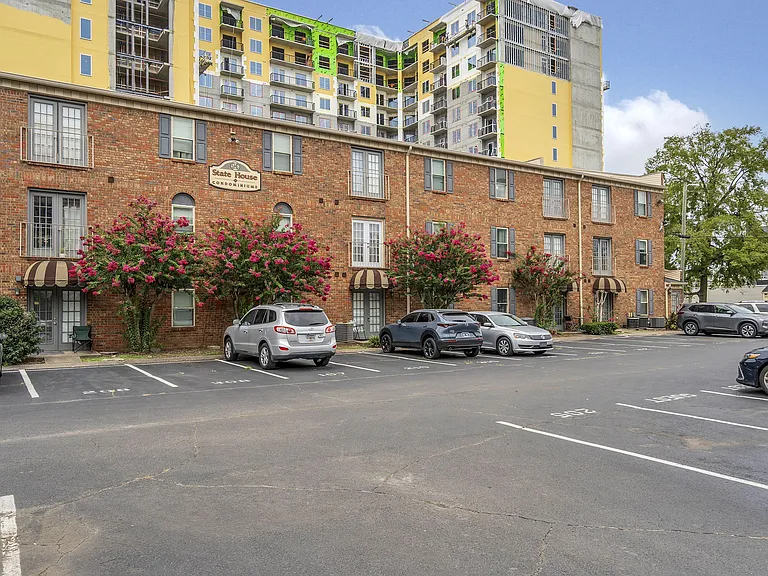 1808 State St #209 — Photo 6