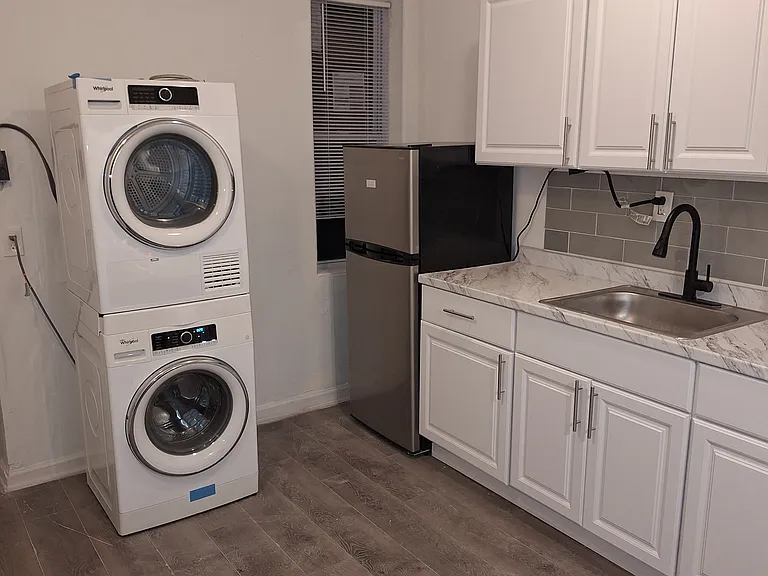 2542 Cecil B Moore Ave #B — Photo 5