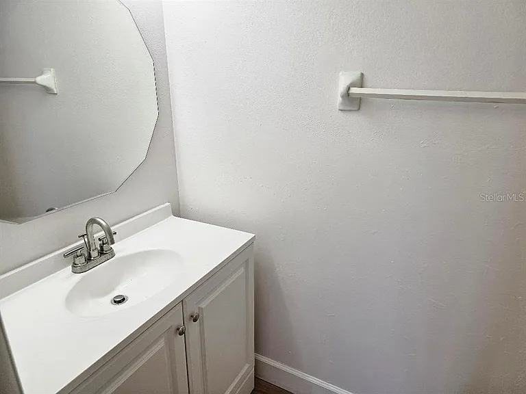 8822 Bay Pointe Dr #104 — Photo 10