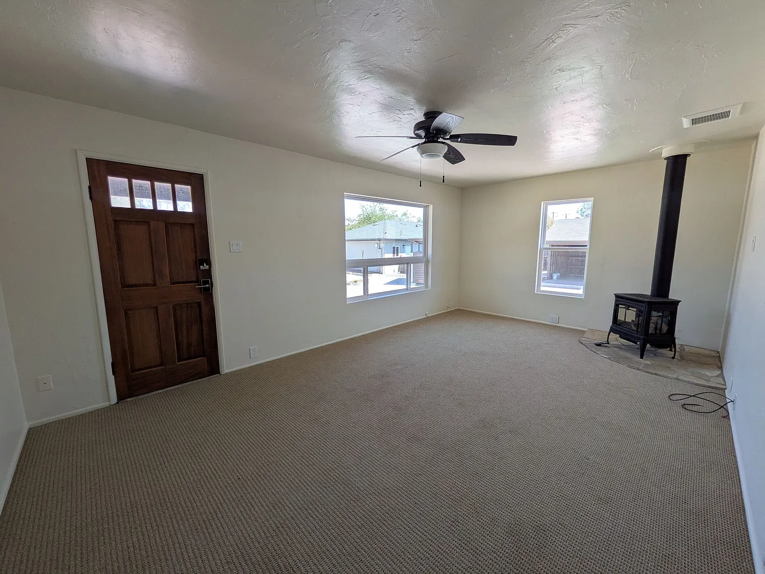 2 bed, $3,000 — Photo 4