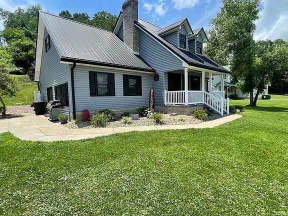 2nd image of 803 Landsdowne Ave