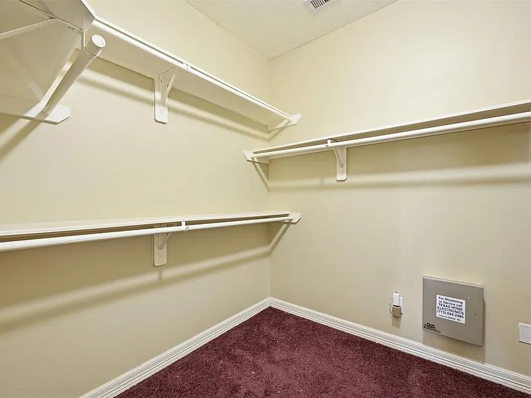 25203 Oak Villa Dr — Photo 24
