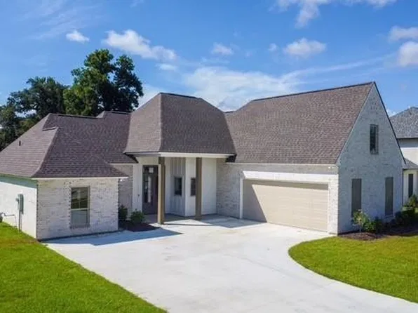 117 River Place Dr, Hahnville, LA 70057