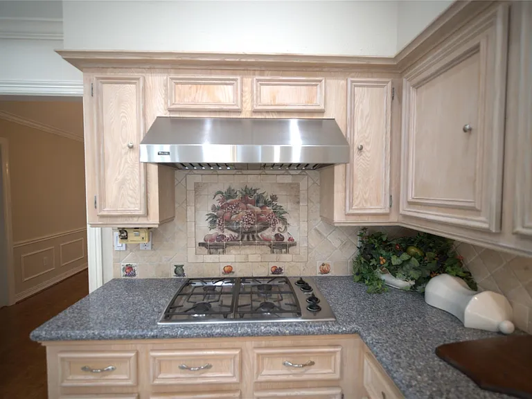 1839 Lake Winds Dr — Photo 16