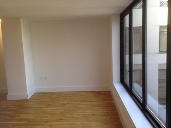 3rd image of 360 Furman St APT 1119