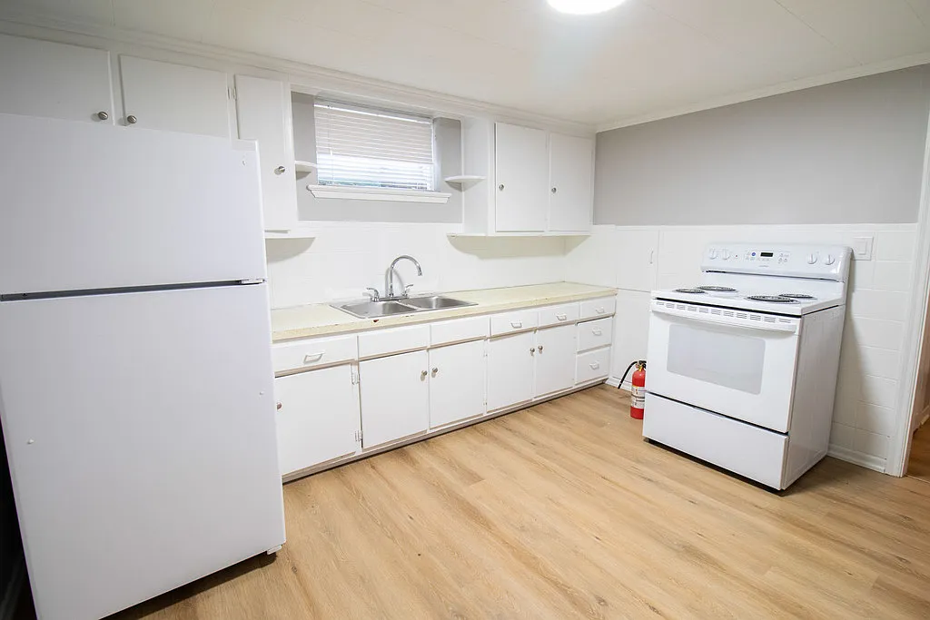 138 Haig Street — Photo 2