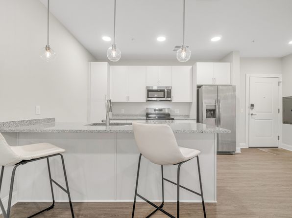 9606 Lamont Ave #1835-D