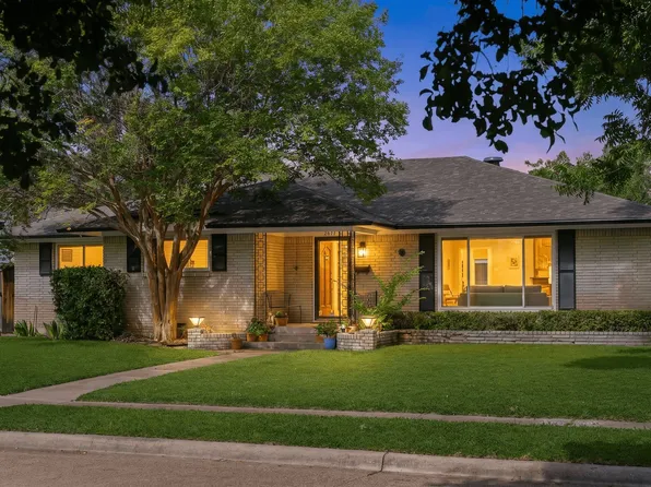 2677 Heatherwood Dr, Dallas, TX 75228