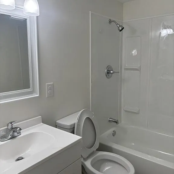 512 S Brownsville St — Photo 8