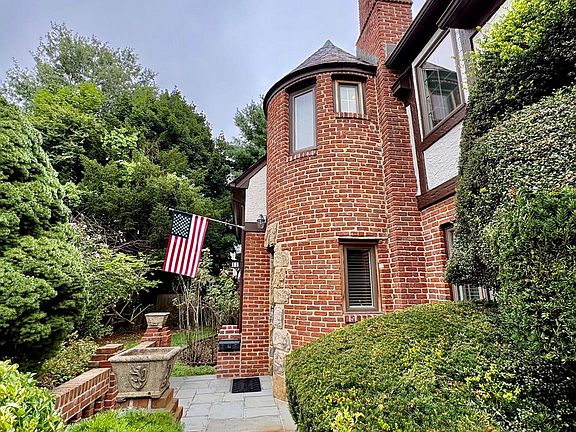 5th image of 11 Andover Lane