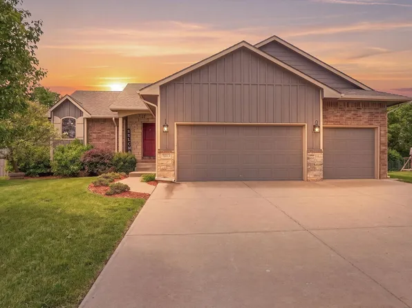 2615 N Woodridge Ct, Wichita, KS 67226
