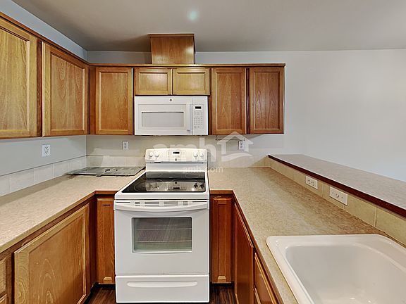 2nd image of 5223 167th St E