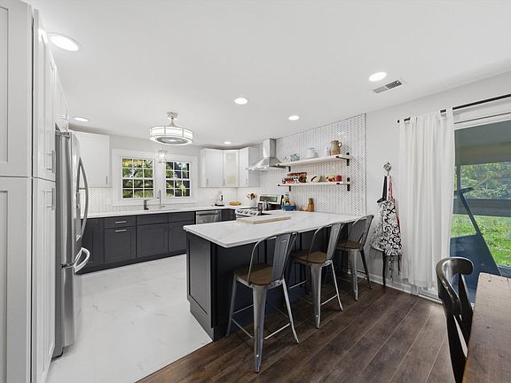 5th image of 12642 S London Ln APT 3