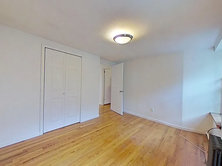 322 2nd Ave #5 — Photo 14