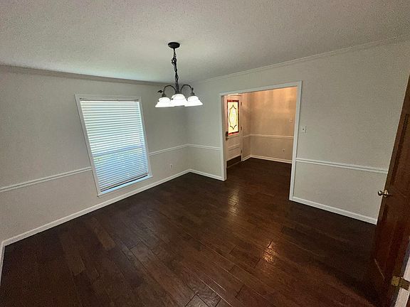 5th image of 3422 Countryhill Dr